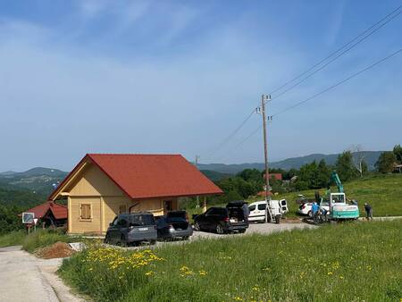 Postavljanje prve od dveh pres, 03052025, foto ALS (2)